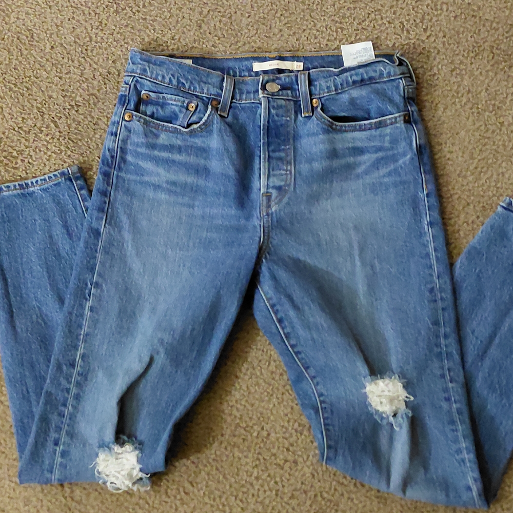 LEVI'S premium Blue Distressed Women's Jeans Size 28 Wedgie Big E VINTAGE